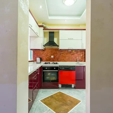 Charming Triplex Villa 3 Min Drive To The Beach In Muratpasa *